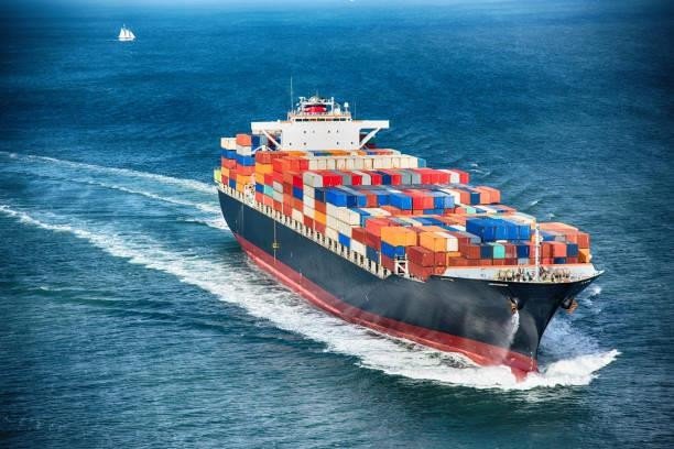 Ocean freight container vessel